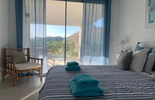 Luxury Blue Maritimo 2 Bedrooms Apartment Artola Homes Cabopino - Photo 9