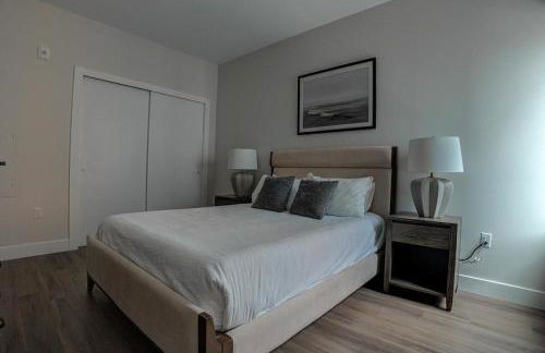 Landing at Hagert and York 1 Bedroom in East Kensington - Foto 10