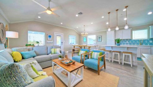 Sleeps 16 2 Homes Priv Pool Ping-Pong 1Block to Alister St. Shops Dining - Foto 3, Other