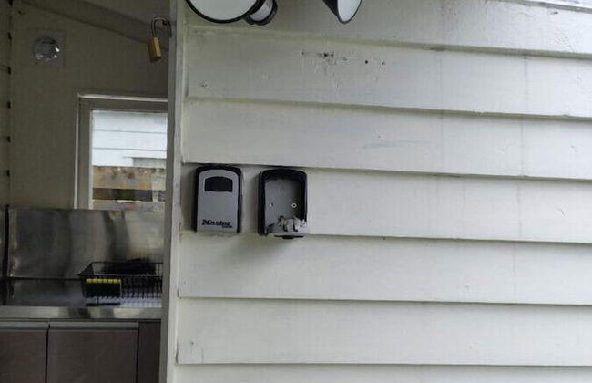 1 double and 1 sofa bed Garden Chalet - Foto 6