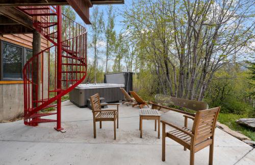 Secluded Mtn home by Purg, Hot Tub, Views! Pets ok - Foto 42