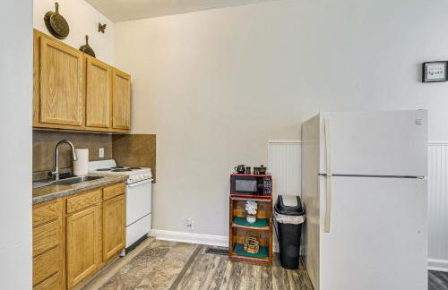 2 Mi to Main Street! Cozy Winfield Launchpad - Foto 9