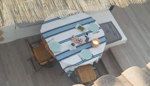 Dúplex mediterráneo con piscina y cenador - Foto 2