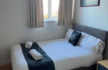 Comfortable 2-Bed Flat in Heart of Tyne Wear - Pass the Keys - Foto 11