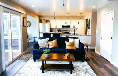 Harborview 3-6-8 on Main - Foto 1