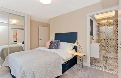 Stylish 2 Bed City Centre Apartment with Parking - Foto 6