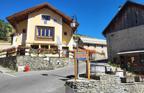 Gîte à Molines en Queyras 8-15 pers - Foto 9