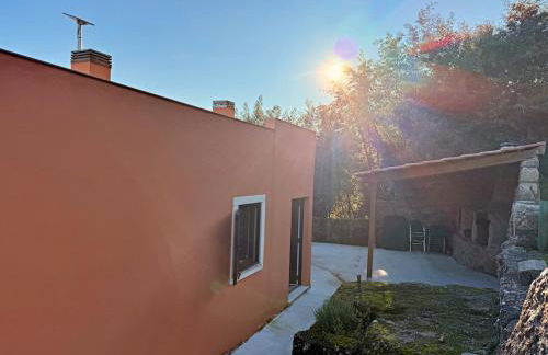 Riverfront House with Private Deck & Nature Views - Foto 11