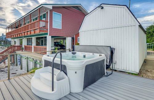 Alligator Point Beachfront Home with Private Hot Tub - Foto 27