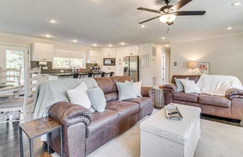 3 Mi to Lake House with Fire Pit in Mountain Home! - Foto 7