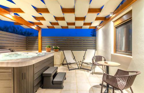 Eleni Luxury Maisonette with Jacuzzi - Foto 2