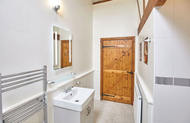 Host Stay The Byre - Photo 17