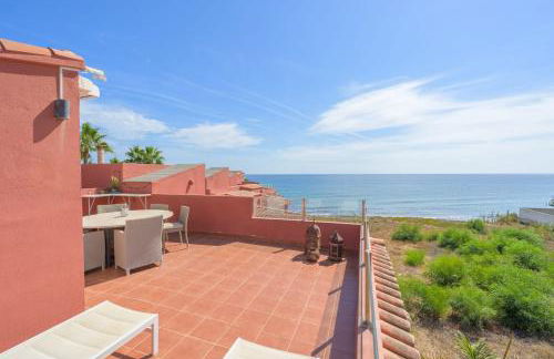 Beautiful Frontline beach Townhouse - Photo 1