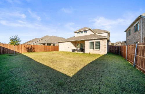 Luxurious 4-Bed Home with Pool Table & Nearby Pool - Foto 41