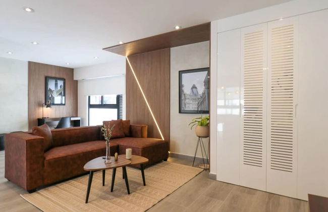 w Captivating 1BR in Miraflores - Photo 8