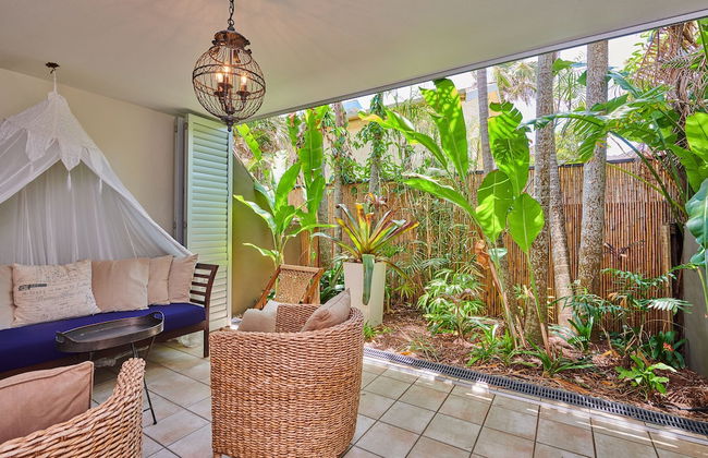 Julians Apartments - Photo 42