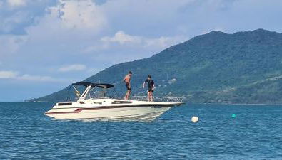 Passeio de Lancha 25 pés para 6 pessoas em Ilhabela - Foto 5