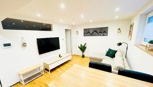 1,5-Zimmer, Top ausgestattet, 4 Pers, Souterrain, Self Check-in, Parkplatz, Netflix & Amazon Prime - Foto 2