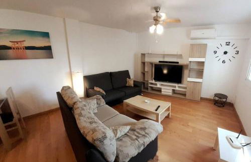 4F, Aire Acondic, 80m2, 2 dormitorios, 4 huéspedes, WIFI GRATIS - Foto 5