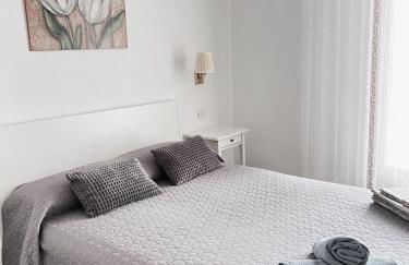 Ap NURIMAR 2 con Aire Acondicionado en Centro del Pueblo - Foto 26