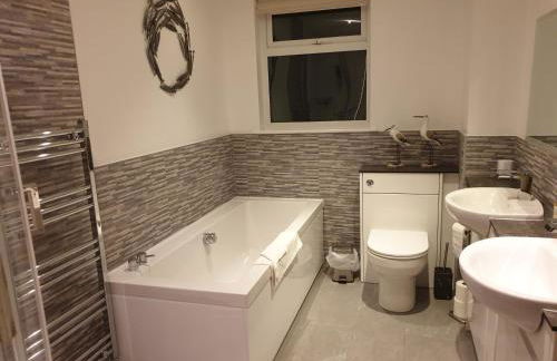 Peaceful relaxing home with leisure - Foto 42