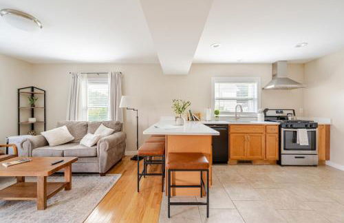 Pristine Walkable Downtown 2BR Apartment - Foto 1
