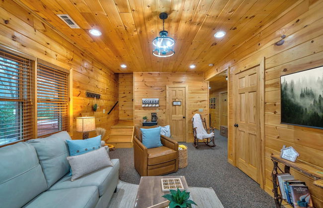 Misty Creek Cabin Private 3 BDR w/ Game Room! - Foto 18