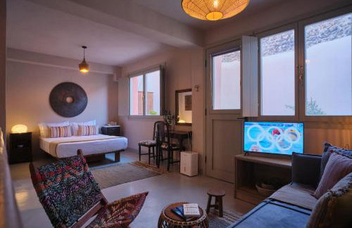 Pink Freud Villas Santorini - Photo 61