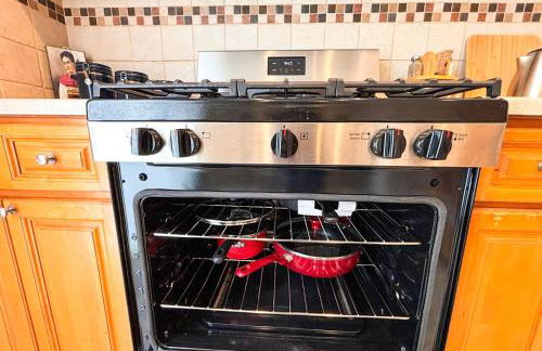 Perfect full private first floor home with convenient amenities - Foto 23