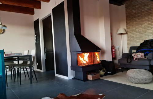 Casa rural Masia Les Apieres. - Foto 2