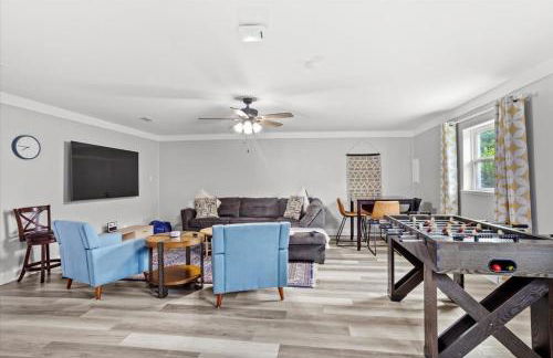 Ranch Home Gem 5BR Home Sleeps 12 with Game Room - Foto 34