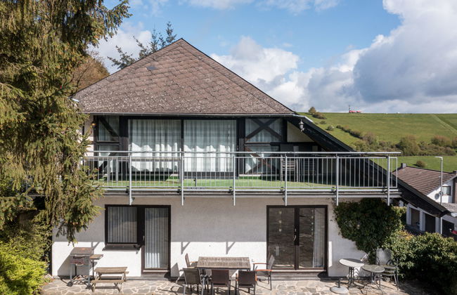 2 bedroom Apartment in Immerath with garden and terrace - Photo 5