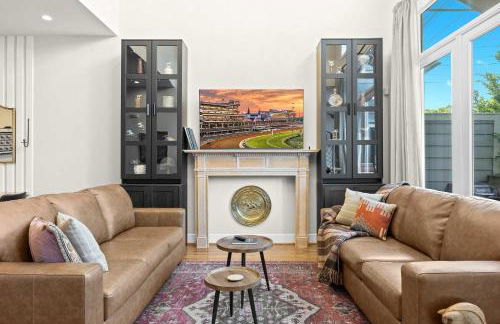 Exquisite Condo with Views in Trendy NuLu District - Foto 6