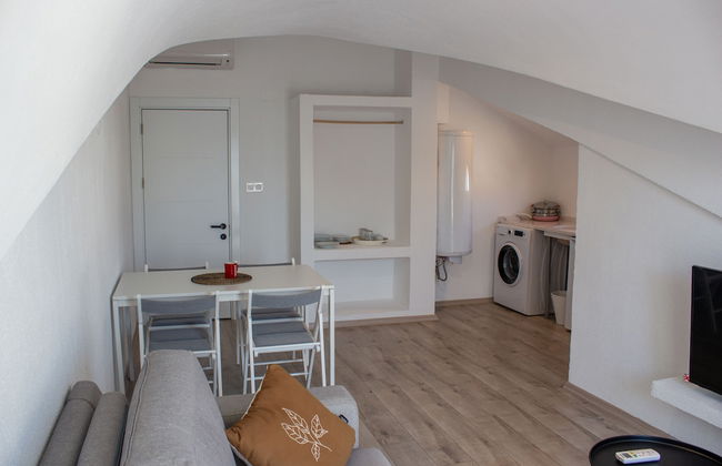 Aloha Suites Mediterranean - Photo 8