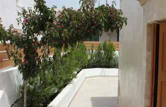 Avli House Vori - Photo 32