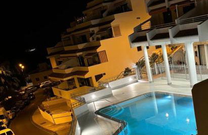 Los cristianos Vistas al mar y cerca de la playa - Photo 1