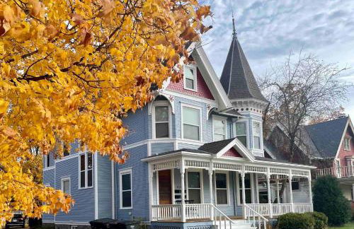 Charming Historic Upper | Walk to Downtown, Lakes - Foto 42