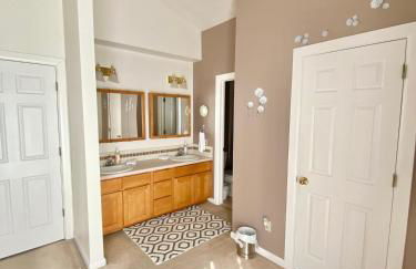 Unique Home Near Temple and Parks great for families - Foto 19