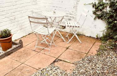 Bee Cottage - Photo 14