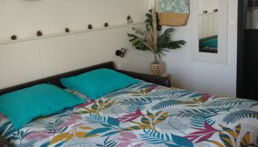 Charmant logement Guidel Plage, vue mer, piscine chauffée, avec une chambre - Foto 5