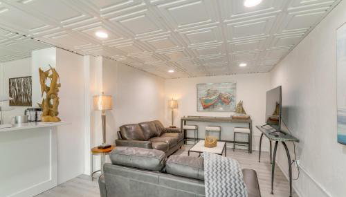 Porch and Game Room! Getaway on Lookout Shoals Lake - Foto 5