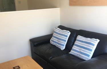 Stay on the grounds of this beautiful Manor house - Photo 21