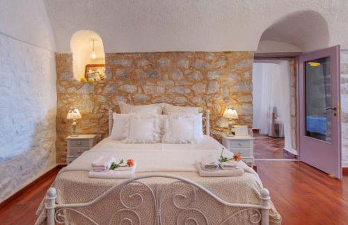 Iliana's house - spacious cave house in the center of Areopolis - Foto 13