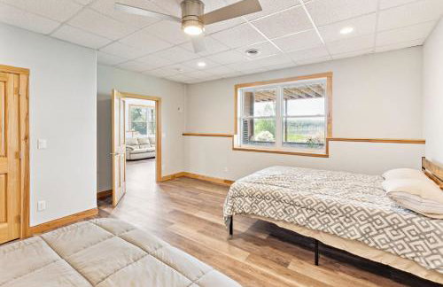 Lakeside 4BR Retreat Private, Peaceful & Scenic villa - Foto 28