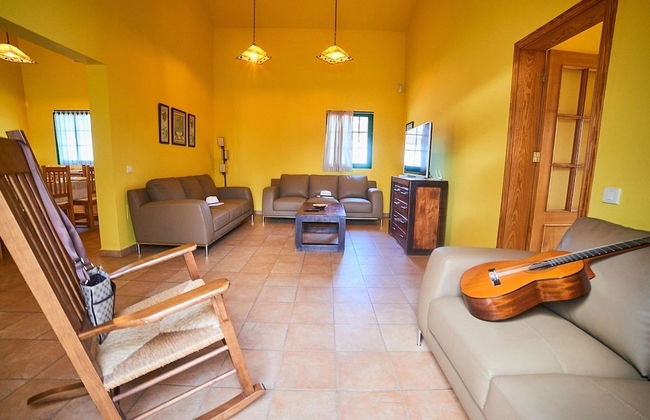 Spacious Holiday Home in La Oliva - Foto 16