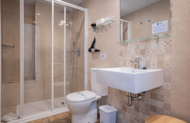 Plaza de la Luz Cádiz - Photo 51