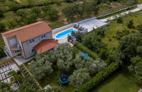 Villa Arbareto with heated swimming pool - Photo 1
