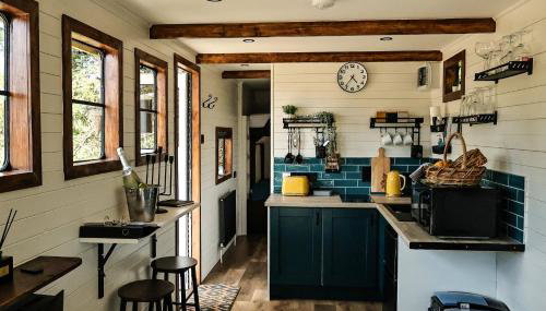 Greenvale Cabins - Photo 5