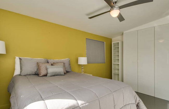 Mid-century Modern W/backyard Oasis, Putting Green - Foto 6