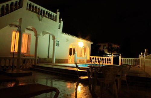 Villa with Private Pool and Gorgeous View - Photo 51